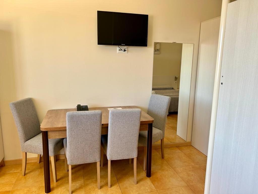 Apartamentos Turisticos Mediterraneo Cartagena Dış mekan fotoğraf