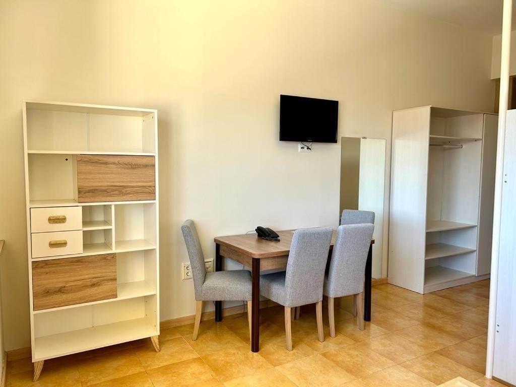 Apartamentos Turisticos Mediterraneo Cartagena Dış mekan fotoğraf