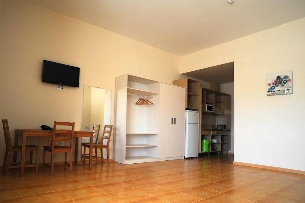 Apartamentos Turisticos Mediterraneo Cartagena Dış mekan fotoğraf